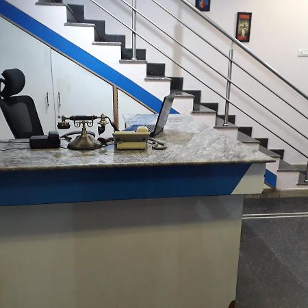 Blue Moon Residency Hotel Mysore Exterior foto