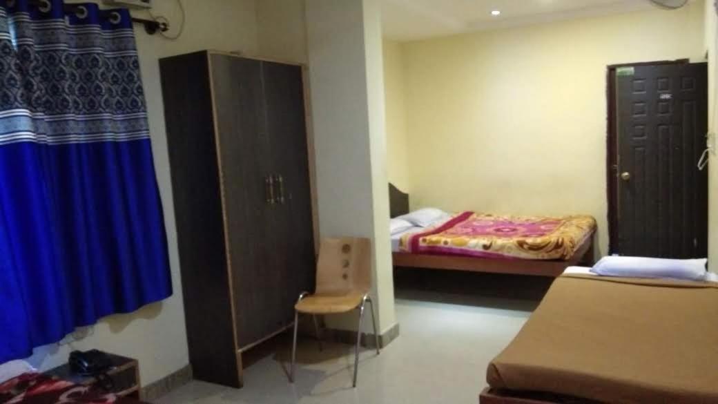 Blue Moon Residency Hotel Mysore Exterior foto
